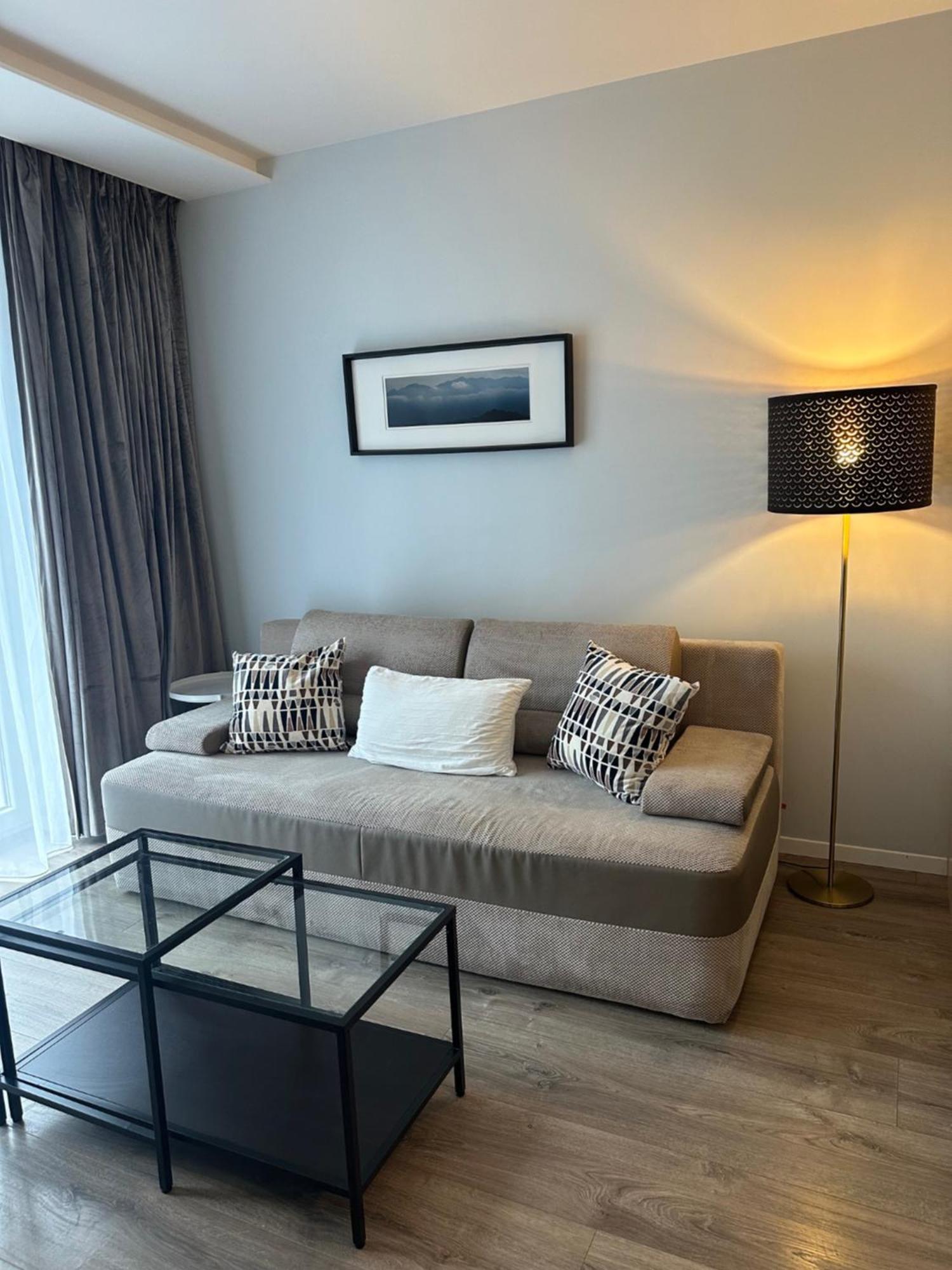 Modern Apartment Near To The Chopin'S Airport Cybernetyki 2A Варшава Экстерьер фото
